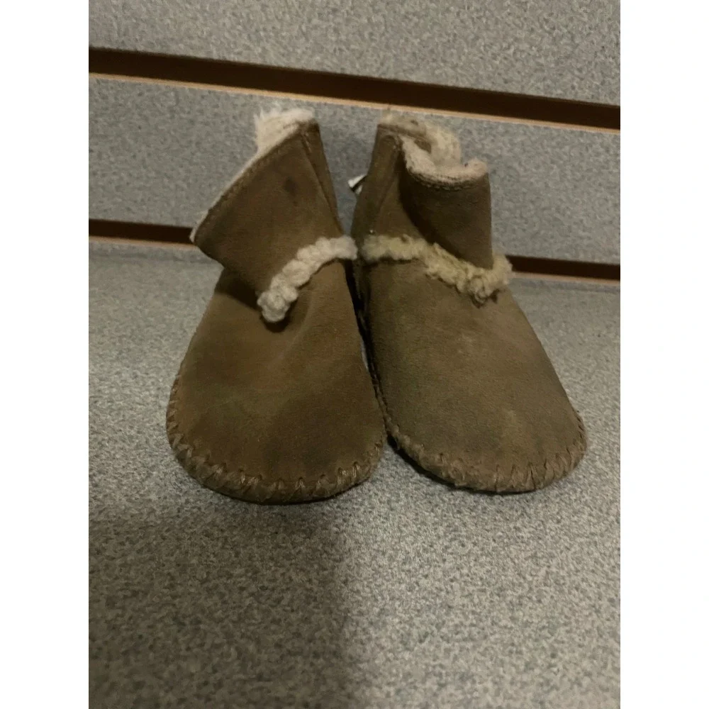 UGG Jesse Bow II Infant Booties Chestnut Suede‎ Sheepskin 1018136I Size 4/5